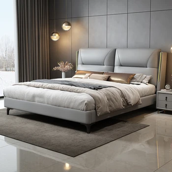 Высококачественная итальянская светлая двуспальная кровать в роскошном стиле, кожаная кровать, двуспальная кровать в главной спальне, простая современная свадебная кровать 1,8 м, новинка 2023 года